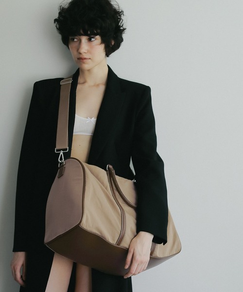 EFOLE（エフォル）の「【ZOZO限定】Nylon large boston bag / ナイロンLボストンバッグ（ボストンバッグ・レディース・ブラック/ベージュ・FREE）」の22枚目の写真