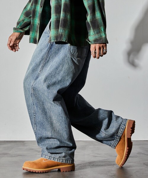 FREAK'S STORE（フリークスストア）の「FREAK’S STORE/フリークスストア ワイドシルエット ツイステッド カーブデニムパンツ（デニムパンツ・メンズ・ブラック/ネイビー/サックスブルー・SMALL/MEDIUM/LARGE）」の12枚目の写真