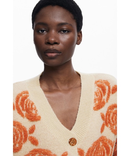 Desigual（デシグアル）の「オレンジフラワーVネックカーディガン（カーディガン/ボレロ・レディース・ホワイト・L/XL/S/XS/M）」の4枚目の写真