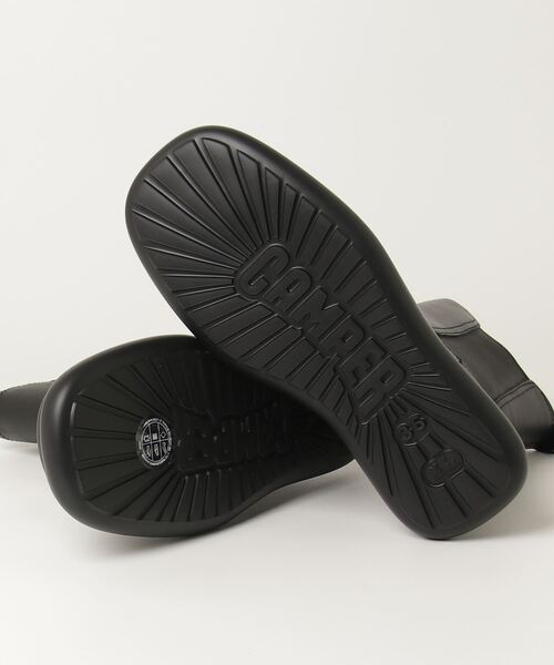 CAMPER（カンペール）の「[カンペール] ONDA / アンクルブーツ（ブーツ・レディース・ブラック・23.5cm/25.5cm/23.0cm/24.0cm/25.0cm）」の4枚目の写真