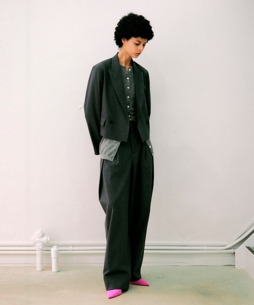 NOISE MAKER(ノイズメーカー)の「ヘムレースクロップドジャケット【MADE IN JAPAN】(テーラードジャケット・レディース・グレー/ブラック・38/36)」の13枚目の写真
