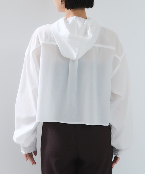 VIS（ビス）の「フード付きクロップドシアーシャツ（シャツ/ブラウス・レディース・ブラック/オフホワイト/ピンク・FREE）」の13枚目の写真