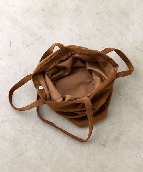 WHIMSIC(ウィムジック)の「【WHIMSIC】ヴィーガンレザー3ウェイトートバッグ(トートバッグ・レディース・キャメル/ブラック・FREE)」の15枚目の写真