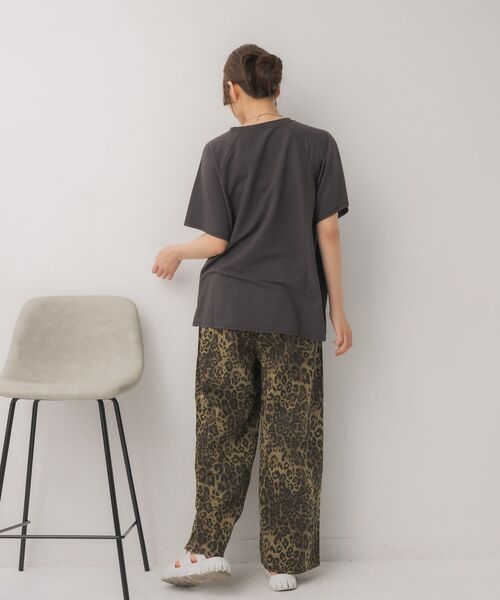 RETRO GIRL(レトロガール)の「ミニ裏毛BIGTEE(Tシャツ/カットソー・レディース・チャコールグレー/ホワイト系その他/レッド・FREE)」の10枚目の写真