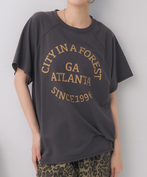 RETRO GIRL(レトロガール)の「ミニ裏毛BIGTEE(Tシャツ/カットソー・レディース・チャコールグレー/ホワイト系その他/レッド・FREE)」の2枚目の写真