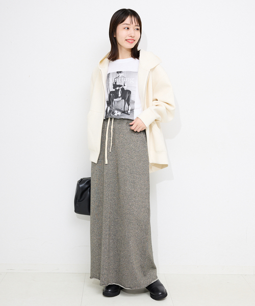 SLOBE IENA（スローブイエナ）の「IRONING/アイロニング グリッタースウェットロングスカート 01IR0134ISLV（スカート・レディース・ライトグレー/チャコールグレー・FREE）」の20枚目の写真