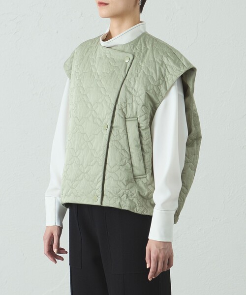 CAST:(キャストコロン)の「キルティング中わたベスト(ダウンベスト・レディース・ブラック/オフホワイト/グリーン系その他7・M/S)」の8枚目の写真