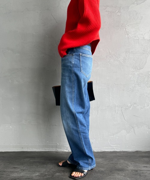 GUESS JEANS（ゲスジーンズ）の「【WEB限定】[GUESS JEANS/ゲス ジーンズ] BOYFRIEND デニムパンツ（デニムパンツ・レディース・ライトインディゴブルー/インディゴブルー・24/25/26）」の6枚目の写真