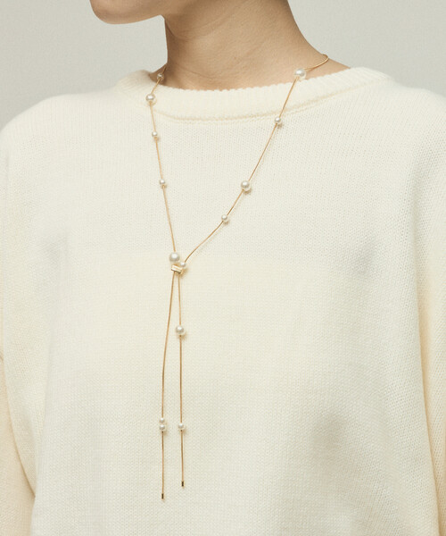 Firsthand(ファーストハンド)の「Firsthand/ファーストハンド ランダムパール ロングネックレス(ネックレス・レディース・シルバー/ゴールド・ONE SIZE)」の2枚目の写真