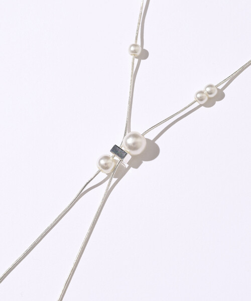 Firsthand(ファーストハンド)の「Firsthand/ファーストハンド ランダムパール ロングネックレス(ネックレス・レディース・シルバー/ゴールド・ONE SIZE)」の9枚目の写真