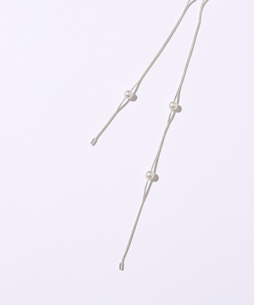 Firsthand(ファーストハンド)の「Firsthand/ファーストハンド ランダムパール ロングネックレス(ネックレス・レディース・シルバー/ゴールド・ONE SIZE)」の4枚目の写真