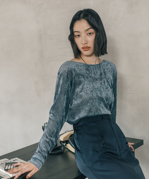 LEPSIM(レプシィム)の「《オフィスライン》シアーベロア2WAY長袖プルオーバー 587915(Tシャツ/カットソー・レディース・ブルー/ブラック/アイボリー・FREE)」の3枚目の写真