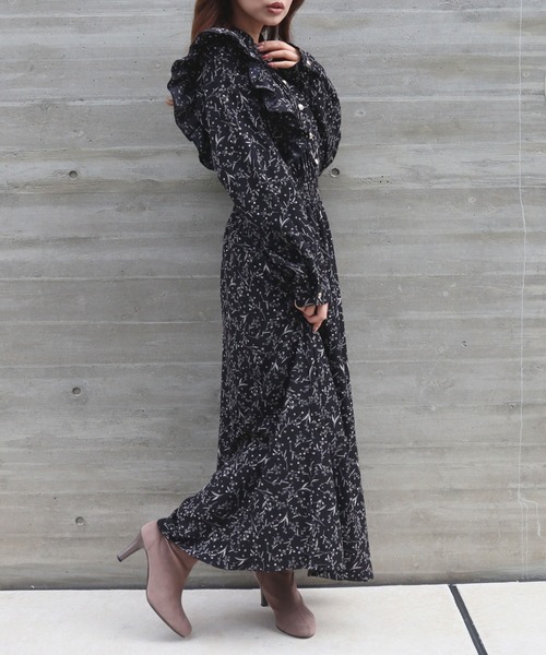CECIL McBEE(セシルマクビー)の「花柄ピンタックフリルワンピース(ワンピース・レディース・ブラック/アイボリー/ブラウン・MEDIUM)」の14枚目の写真