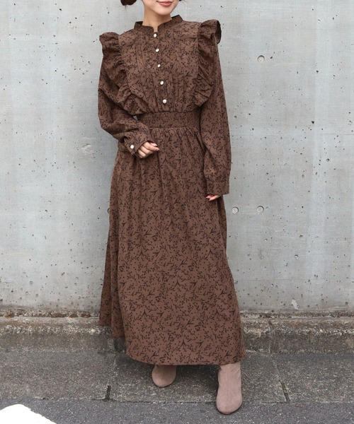 CECIL McBEE(セシルマクビー)の「花柄ピンタックフリルワンピース(ワンピース・レディース・ブラック/アイボリー/ブラウン・MEDIUM)」の15枚目の写真