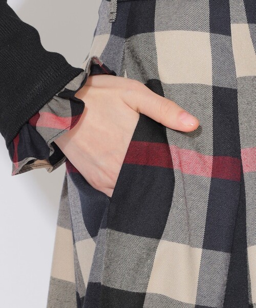 CB CRESTBRIDGE（シービークレストブリッジ）の「クレストブリッジチェックスカート（スカート・レディース・ブルー系その他7/レッド系その他2・M/S）」の13枚目の写真