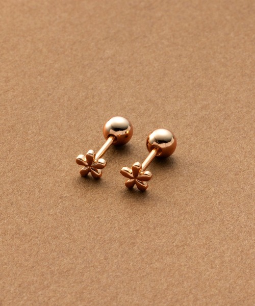 Cream dot.(クリームドット)の「【サージカルステンレス】マイクロフラワーのステンレス製スクリューロックピアス(ピアス(両耳用)・レディース・ゴールド/ピンクゴールド/シルバー・ONE SIZE)」の3枚目の写真