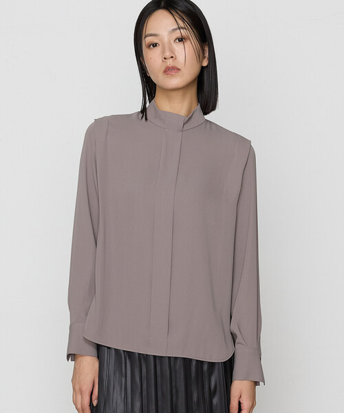 K.T KIYOKO TAKASE（キヨコタカセ）の「マットサテン デザインハイネックブラウス（シャツ/ブラウス・レディース・ブラック/ボルドー/ホワイト/ブラウン・9号/11号）」の2枚目の写真