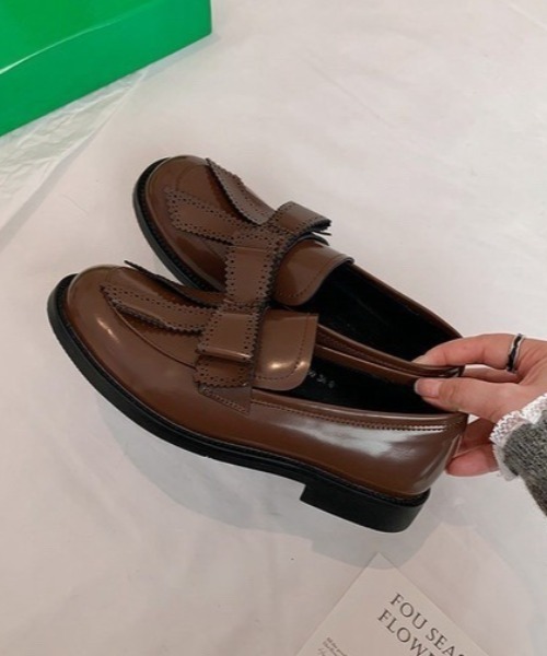 Vipoa(ヴィポア)の「Classic ribbon loafer(ローファー・レディース・ブラウン/ブラック・SMALL/LARGE/MEDIUM)」の6枚目の写真