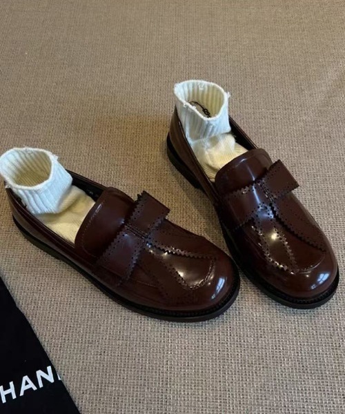 Vipoa(ヴィポア)の「Classic ribbon loafer(ローファー・レディース・ブラウン/ブラック・SMALL/LARGE/MEDIUM)」の16枚目の写真