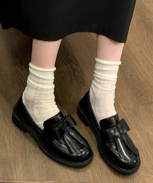 Vipoa(ヴィポア)の「Classic ribbon loafer(ローファー・レディース・ブラウン/ブラック・SMALL/LARGE/MEDIUM)」の14枚目の写真