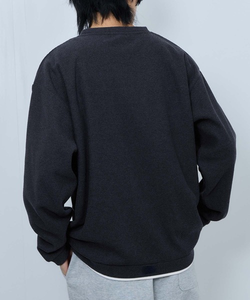 NAVY(ネイビー)の「NAVY ハニカム裏起毛 フェイククルーネックトレーナー(Tシャツ/カットソー・メンズ・ブラック/グレー/ベージュ/ネイビー・XL/L/M/S)」の12枚目の写真