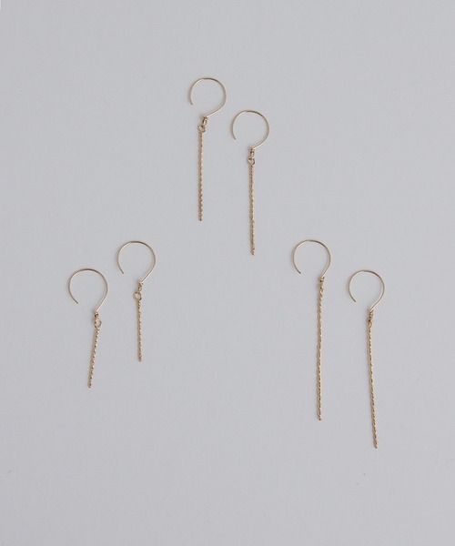 tone(トーン)の「【kare】【両耳用】ゴールド 華奢 ツイスト ショート バーピアス(ピアス(両耳用)・レディース・ゴールド・FREE)」の5枚目の写真