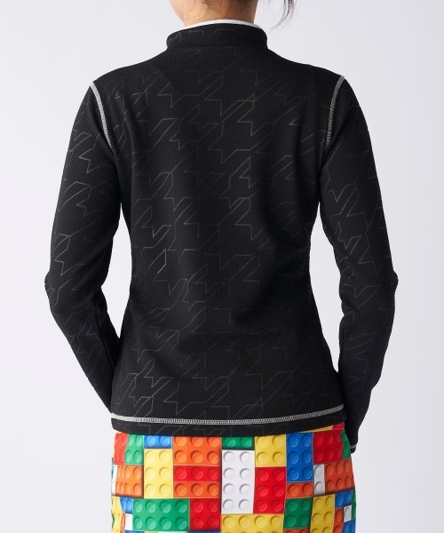 Loudmouth(ラウドマウス)の「【Loudmouth/ラウドマウス】レディースエンボスジャージ長袖シャツ ストレッチモックネック長袖シャツ ゴルフ(シャツ/ブラウス・レディース・ブラック/オフホワイト/ピンク・LARGE/X-LARGE/MEDIUM)」の6枚目の写真