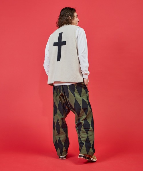 BURLAP OUTFITTER（バーラップアウトフィッター）の「PILE CROSS VEST / パイル クロス ベスト（ベスト・メンズ・ナチュラル/チャコールグレー/ブラック・LARGE/MEDIUM）」の13枚目の写真