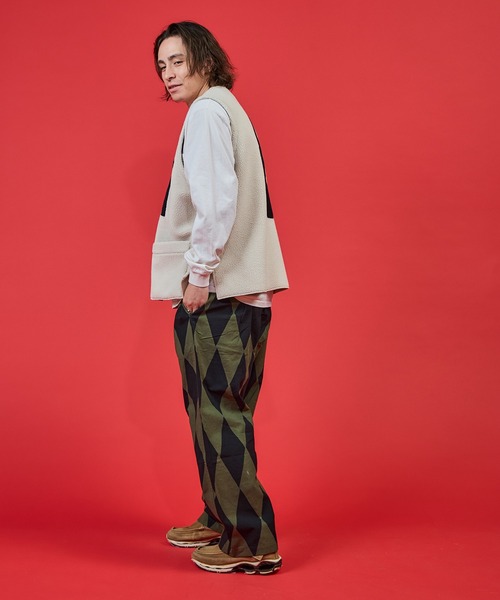 BURLAP OUTFITTER（バーラップアウトフィッター）の「PILE CROSS VEST / パイル クロス ベスト（ベスト・メンズ・ナチュラル/チャコールグレー/ブラック・LARGE/MEDIUM）」の12枚目の写真