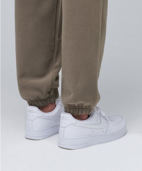MUSINSA STANDARD(ムシンサスタンダード)の「フリーススウェットパンツ【ダスティベージュ】(スウェットパンツ・メンズ・その他・MEDIUM/LARGE/X-LARGE/XX-LARGE/SMALL)」の7枚目の写真