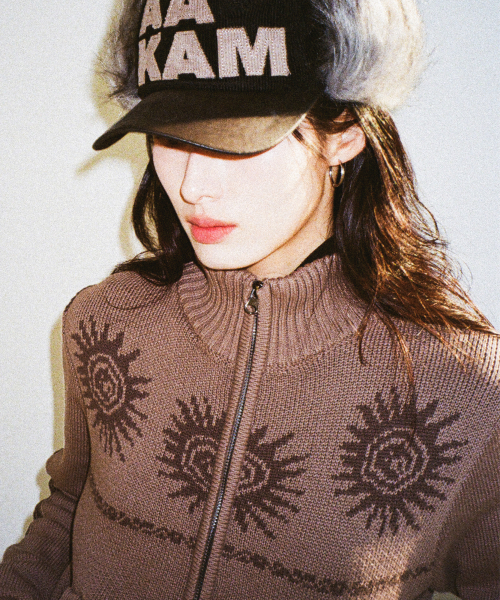 AAKAM(アーカム)の「Sun Jacquard Zip-Up Sweater (Brown)(ニット/セーター・レディース・その他・1/2)」の5枚目の写真
