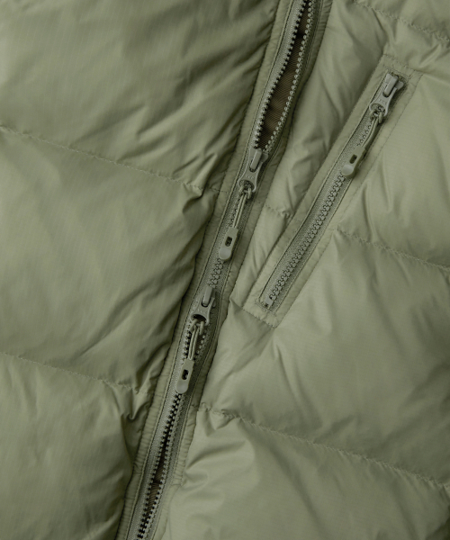 OUTSTANDING(アウトスタンディング)の「MOUNTAIN DOWN PARKA_OLIVE GREEN(ダウンジャケット/コート・メンズ・その他・SMALL/MEDIUM/LARGE/X-LARGE)」の7枚目の写真