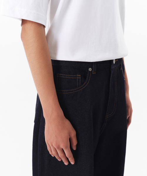 MUSINSA STANDARD（ムシンサスタンダード）の「バルーンデニムパンツ [ディープインディゴ]（デニムパンツ・メンズ・その他・26/27/28/29/30/31/32/33/34/36/38/40/42）」の5枚目の写真