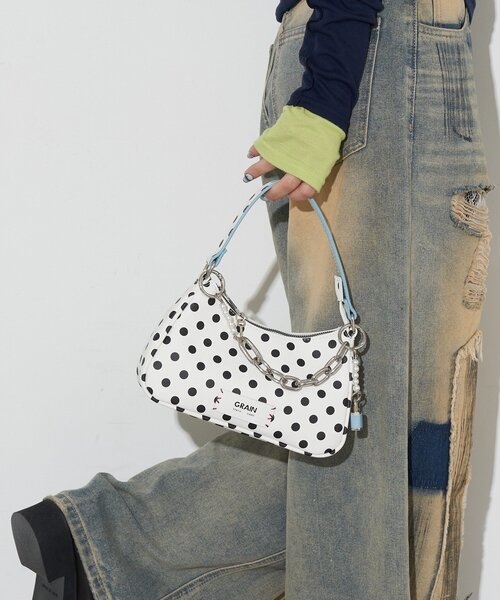 GRAIN(グレイン)の「【GRAIN/グレイン】チャーム付き水玉2WAYハンドバック(トートバッグ・レディース・ブラック/パープル/イエロー/ホワイト・FREE)」の9枚目の写真