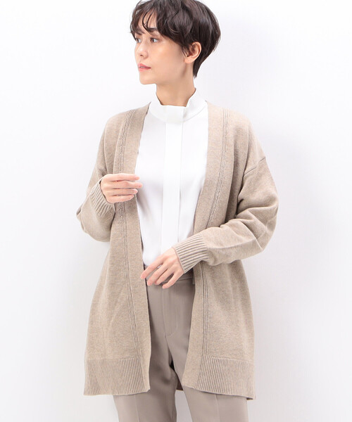 K.T KIYOKO TAKASE（キヨコタカセ）の「〔 Sサイズ 〕 エクストラファインメリノロングＶネックカーディガン（カーディガン/ボレロ・レディース・ブラック系その他/ベージュ・5号）」の2枚目の写真