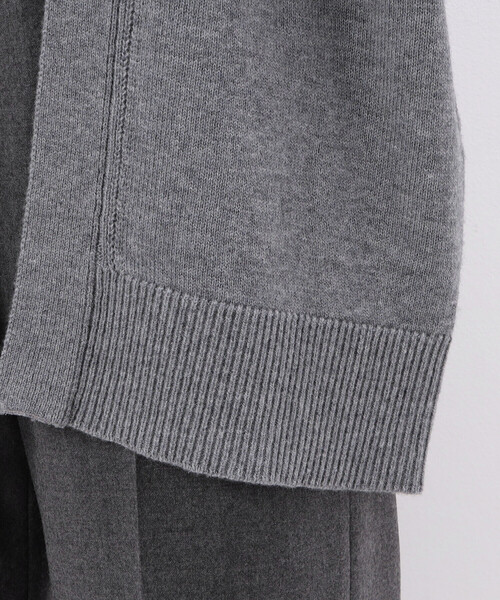 K.T KIYOKO TAKASE（キヨコタカセ）の「〔 Sサイズ 〕 エクストラファインメリノロングＶネックカーディガン（カーディガン/ボレロ・レディース・ブラック系その他/ベージュ・5号）」の12枚目の写真