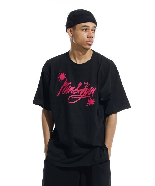 CREAM SODA LAB(クリームソーダラボ)の「ラン&ガン 半袖Tシャツ ブラック ピンク(Tシャツ/カットソー・メンズ・その他・X-LARGE/XX-LARGE/MEDIUM/LARGE)」の6枚目の写真