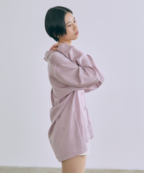 EN NEUME(エンノイム)の「Lace-Trim Satin Shirt Jacket(シャツ/ブラウス・レディース・アイボリー/ライトグリーン/ラベンダー・FREE)」の12枚目の写真