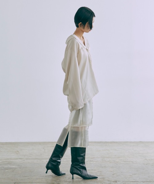 EN NEUME(エンノイム)の「Lace-Trim Satin Shirt Jacket(シャツ/ブラウス・レディース・アイボリー/ライトグリーン/ラベンダー・FREE)」の10枚目の写真