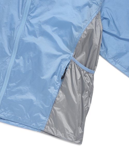 Cavish（カビシ）の「LIGHT SHELL WIND BREAKER BLUE(CV2ESUB960A)（ナイロンジャケット・レディース・ブルー・MEDIUM/LARGE）」の2枚目の写真