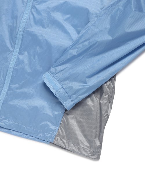Cavish（カビシ）の「LIGHT SHELL WIND BREAKER BLUE(CV2ESUB960A)（ナイロンジャケット・レディース・ブルー・MEDIUM/LARGE）」の3枚目の写真