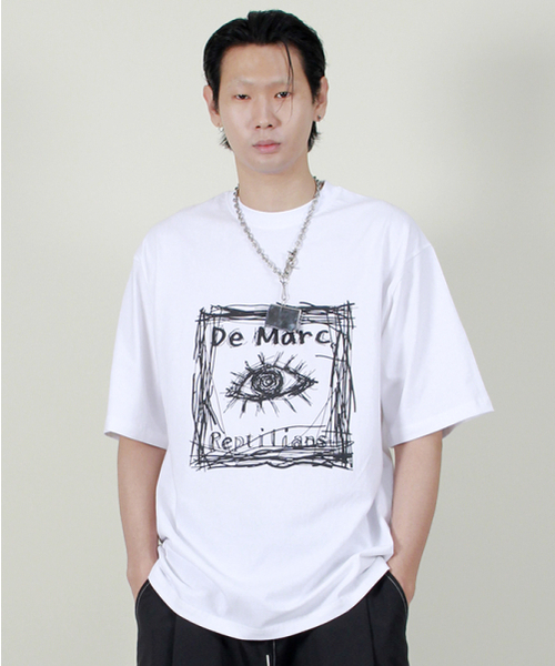 DEMARC(ドゥマーク)の「スクエアグラフィックボックスフィット半袖Tシャツホワイト(Tシャツ/カットソー・メンズ・その他・MEDIUM/LARGE)」の2枚目の写真