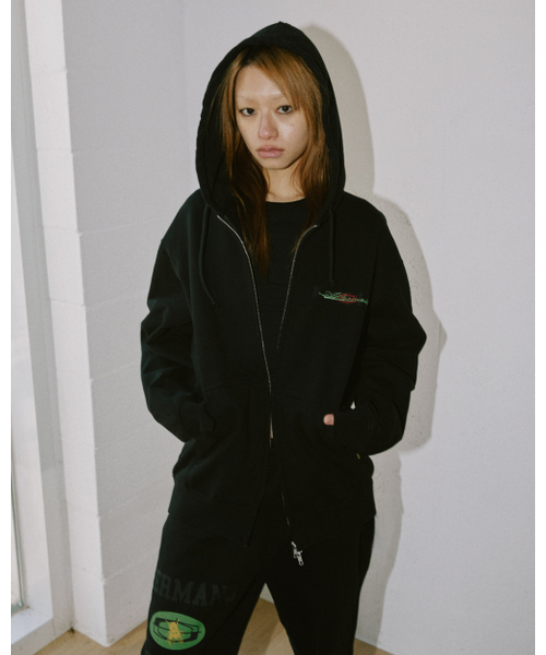 AFTERMATH（アフターマス）の「HERMANO ZIP HOODIE [BLACK]（パーカー・レディース・ブラック・X-LARGE/MEDIUM/LARGE）」の2枚目の写真