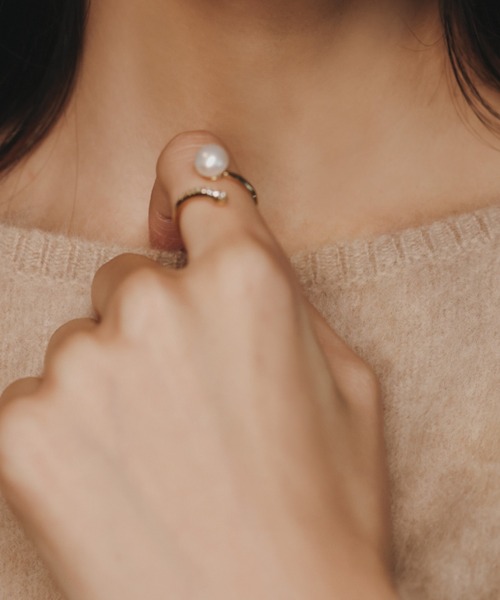 パールハグリング（リング）｜anuans（アニュアンス）のファッション