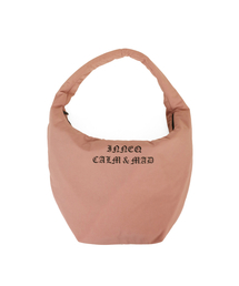 INNEQ（イネク）の「Pillow Salmon（ショルダーバッグ）」