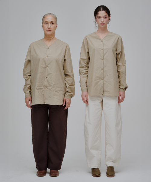 YURT(ユルト)の「フィンラインシャツ_ペイズリーグレー(シャツ/ブラウス・レディース・グレー・SMALL/LARGE)」の2枚目の写真
