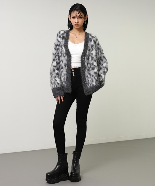 ANAP(アナップ)の「レオパード柄 シャギーニット カーディガン(カーディガン/ボレロ・レディース・ブラウン/グレー・F)」の9枚目の写真