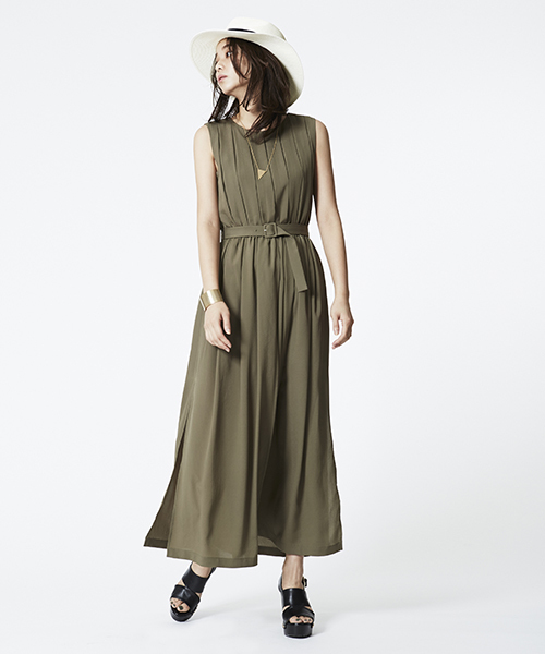 ELFORBR（エルフォーブル）の「デシンマキシワンピース（ワンピース・レディース・レッド系その他/ネイビー/カーキ・38/36）」の2枚目の写真