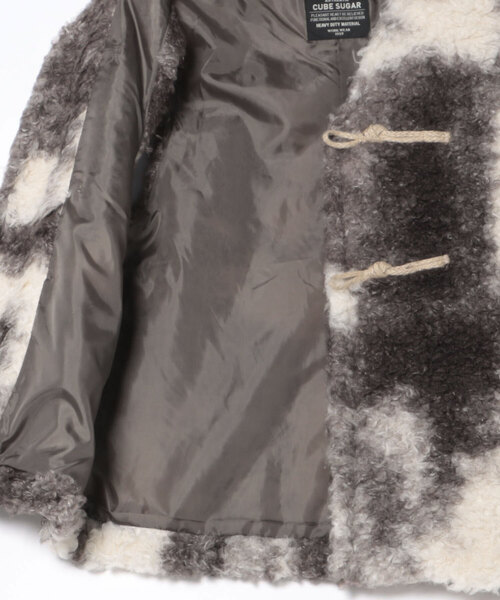 CUBE SUGAR（キューブシュガー）の「CUBE SUGAR/キューブシュガー　カーリーファー トグル釦 ベスト（ベスト・レディース・ブラウン/チャコールグレー・FREE）」の12枚目の写真