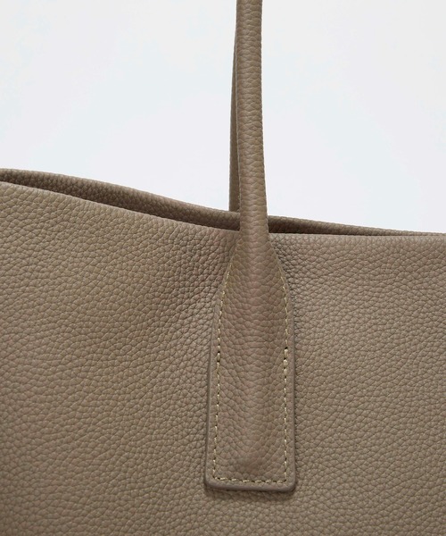 Breath TOPKAPI(ブレストプカピ)の「【雑誌掲載】【Breath TOPKAPI】ELAN エラン シュリンクレザー 2way トートバッグ(トートバッグ・レディース・クリーム/ブラック/グレイッシュベージュ・FREE)」の10枚目の写真